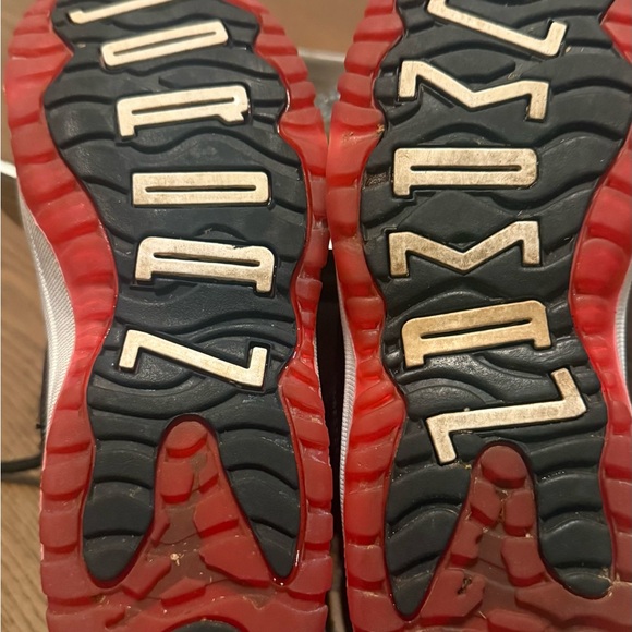 Kids Black and Red Jordan Retro Sneakers - Picture 8 of 8